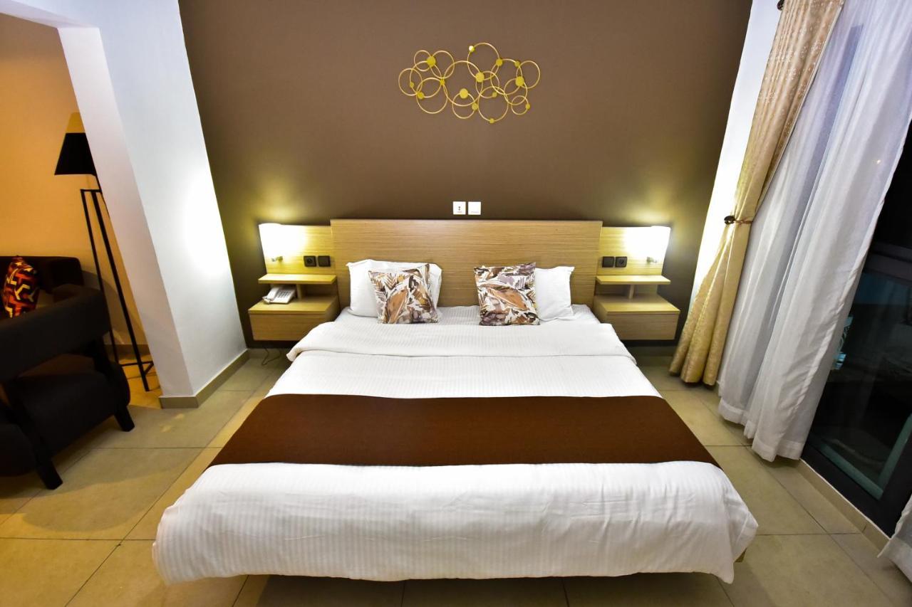 Robert'S Hotel Abidżan Zewnętrze zdjęcie