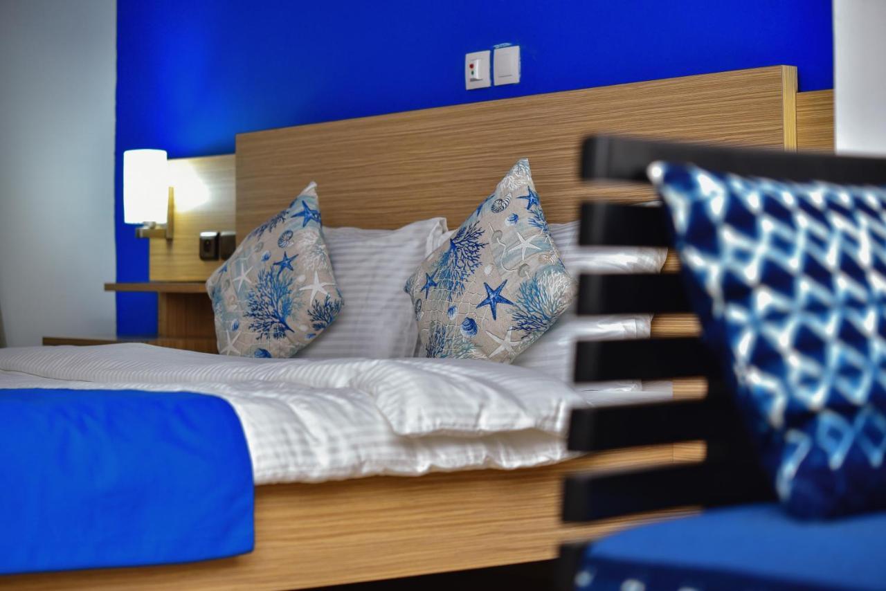 Robert'S Hotel Abidżan Zewnętrze zdjęcie