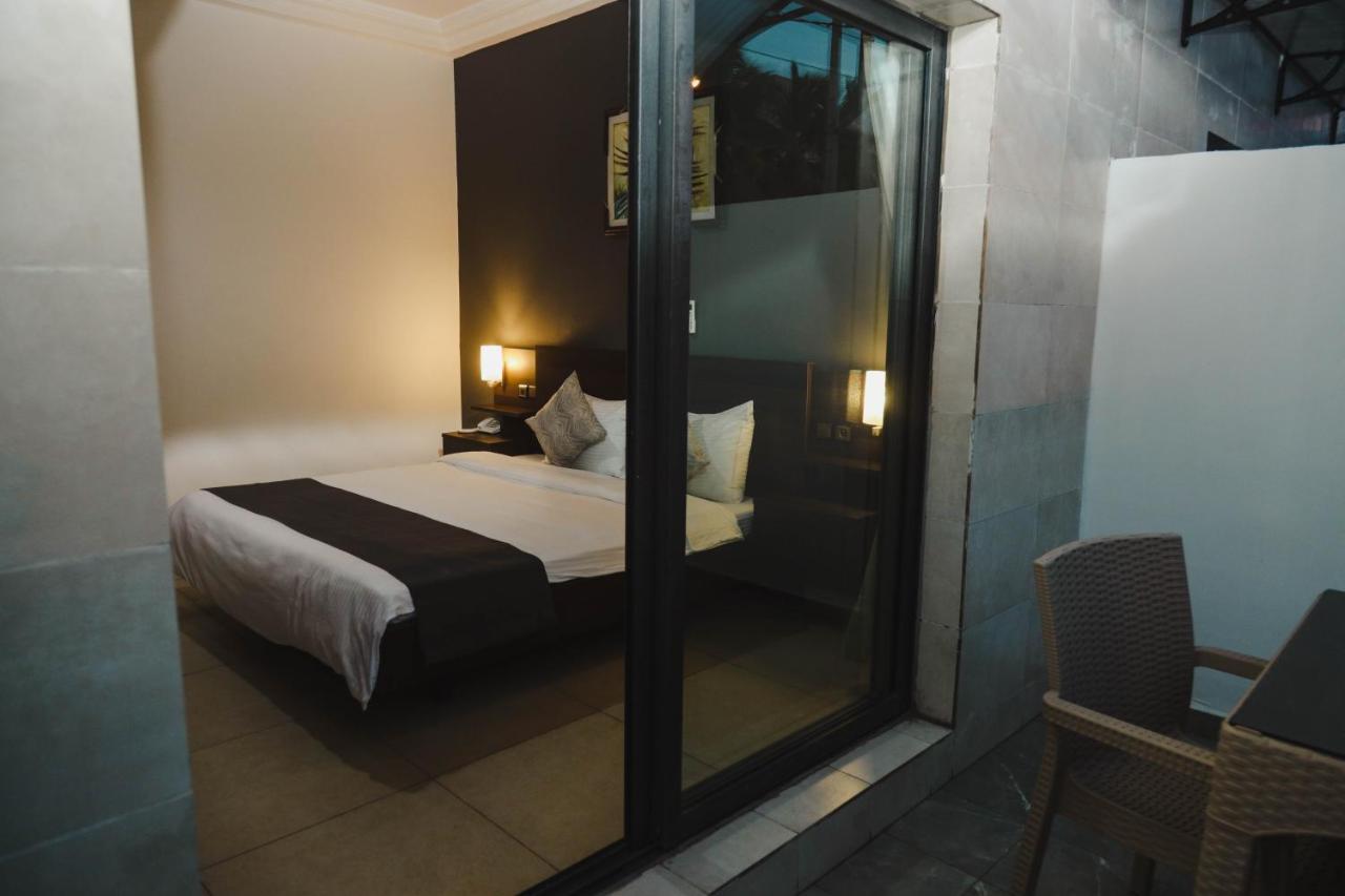 Robert'S Hotel Abidżan Zewnętrze zdjęcie