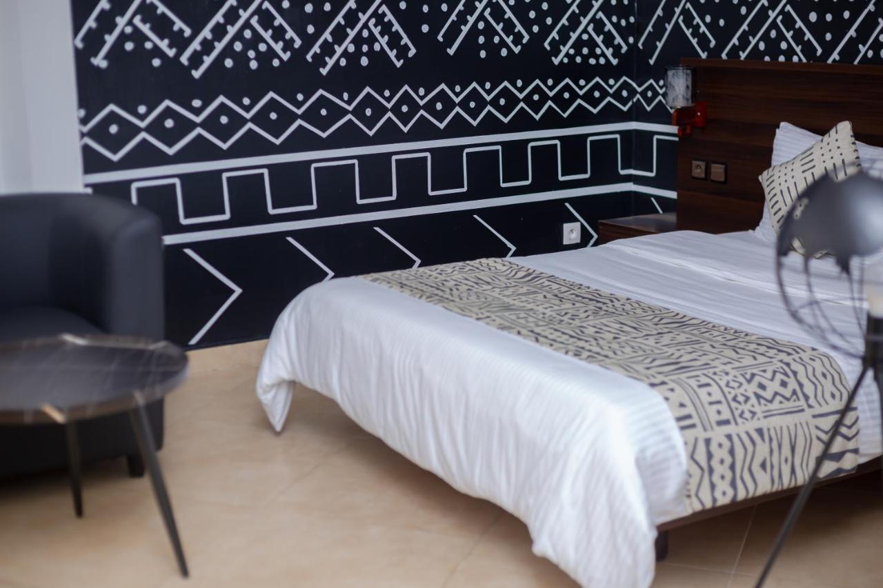 Robert'S Hotel Abidżan Zewnętrze zdjęcie