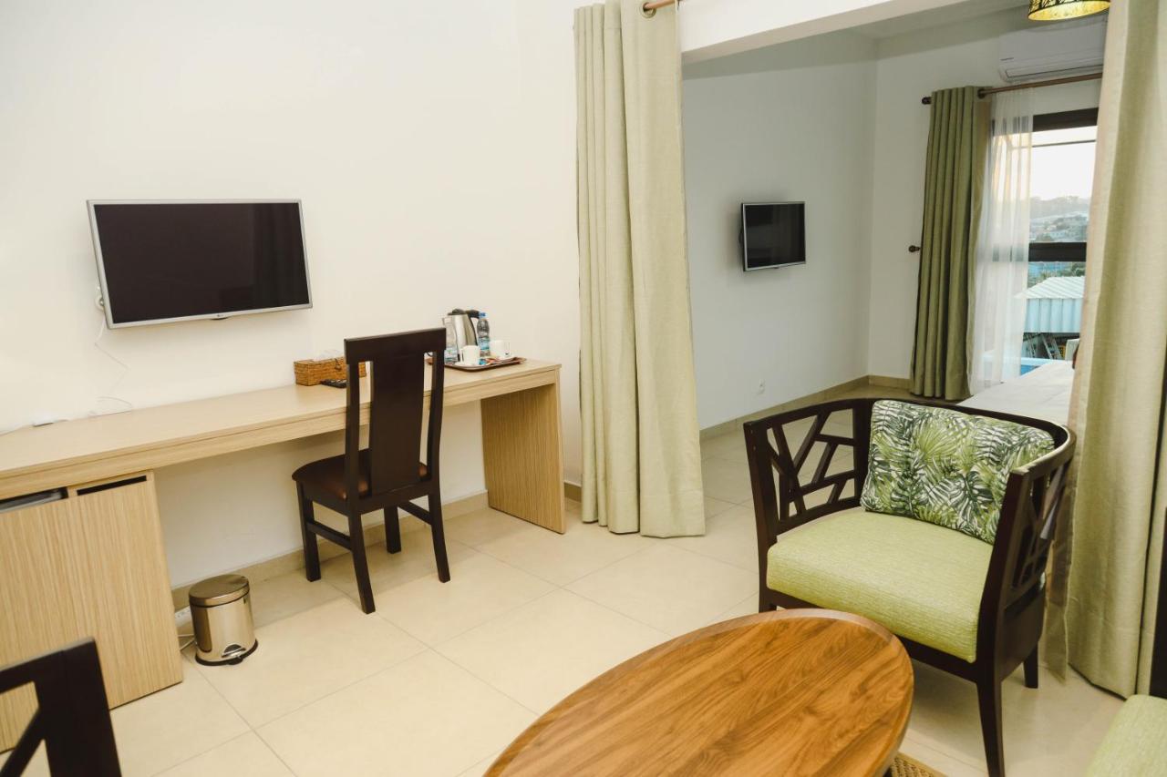Robert'S Hotel Abidżan Zewnętrze zdjęcie